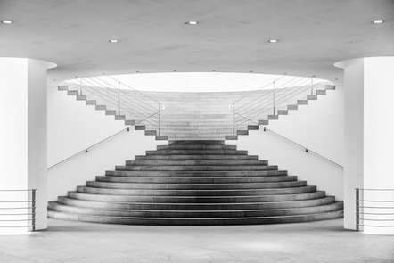 Kerner Martin - Lichtbildnergruppe Esslingen - Treppe 7234 - Annahme